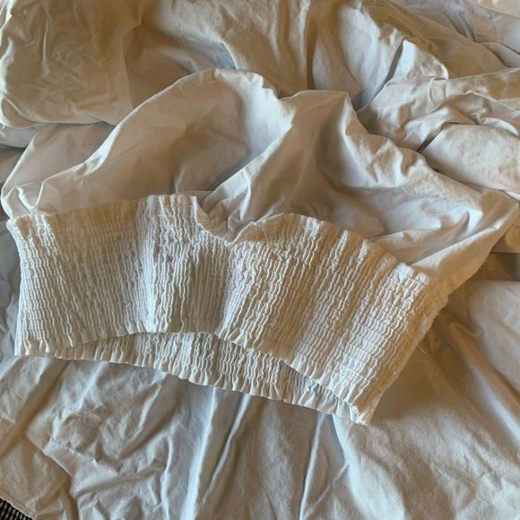 Aritzia: Babaton Eckerd Blouse - Picture 4 of 7